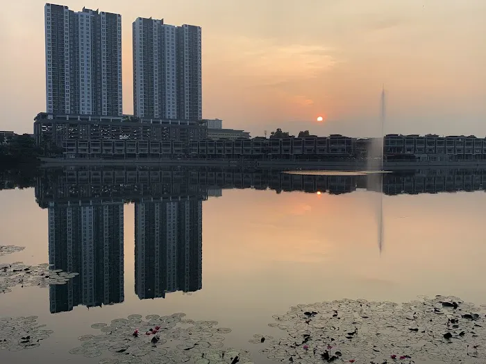 Kelana Lake Picture 6