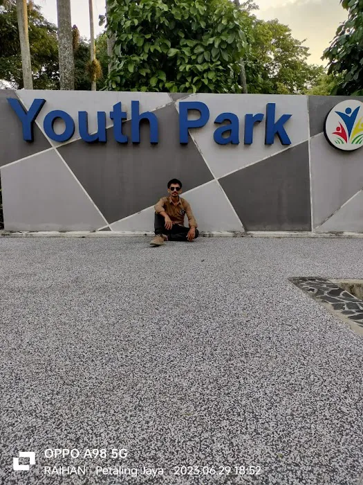 Kelana jaya youth park Picture 7