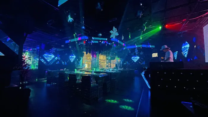 Diamond Club Pub Picture 6
