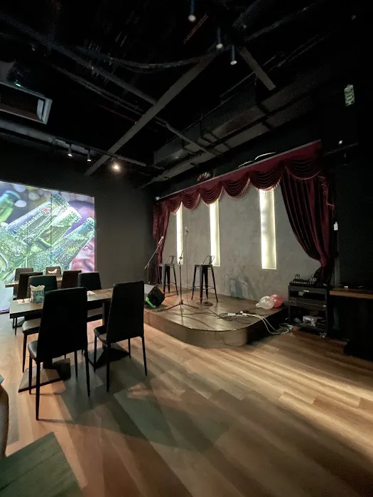 Maxsum Lounge (Kuchai NSK) Picture 6