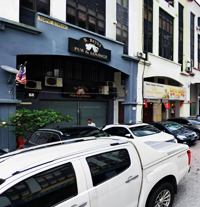 B.Boss Pub & Lounge Picture 9