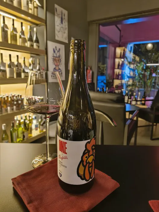 Cinderella Wine Bar Picture 2