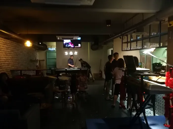 M1 Cafe & Bistro Picture 2