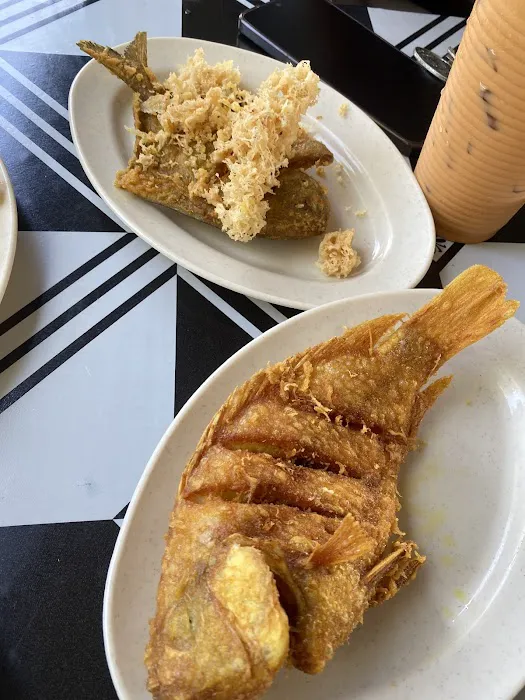 Kedai Sotong Gemuk Pinggiran Putra Picture 3
