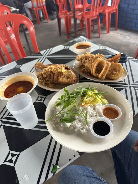 Kedai Sotong Gemuk Pinggiran Putra Picture 8