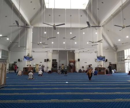 Masjid Saujana Utama