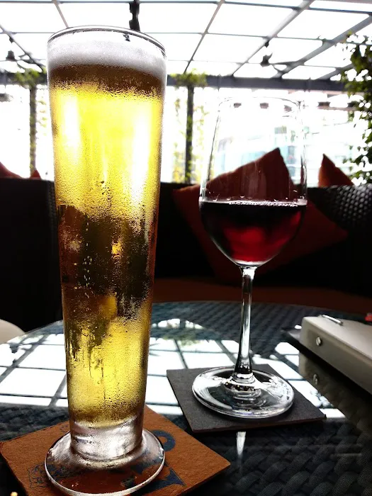 Veranda Bar & Lounge Picture 7