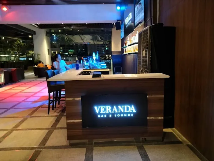 Veranda Bar & Lounge Picture 5