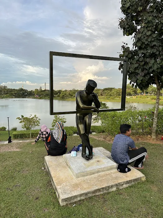 Taman Alam Impian Picture 10