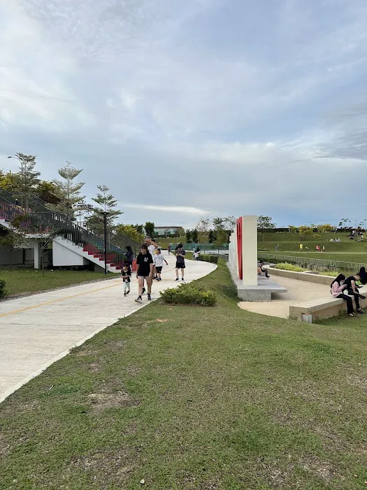 Taman Alam Impian Picture 3