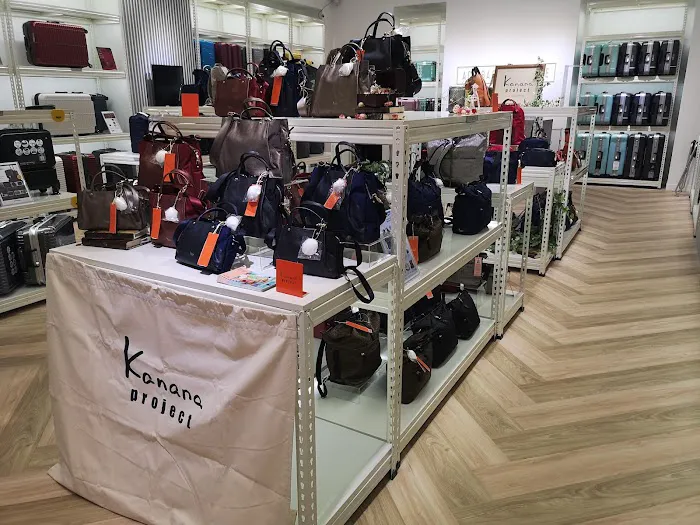 Ace Bags & Luggage The Gardens Mall Picture 10