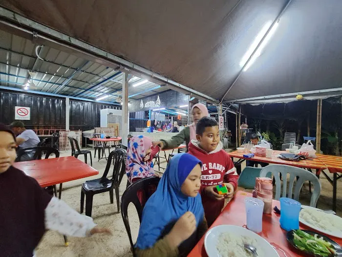 Warung Zaman Dulu-Dulu Tomyum Seafood Picture 9
