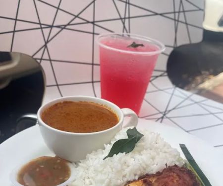 Ayam Goreng Berempah Dapur Makju