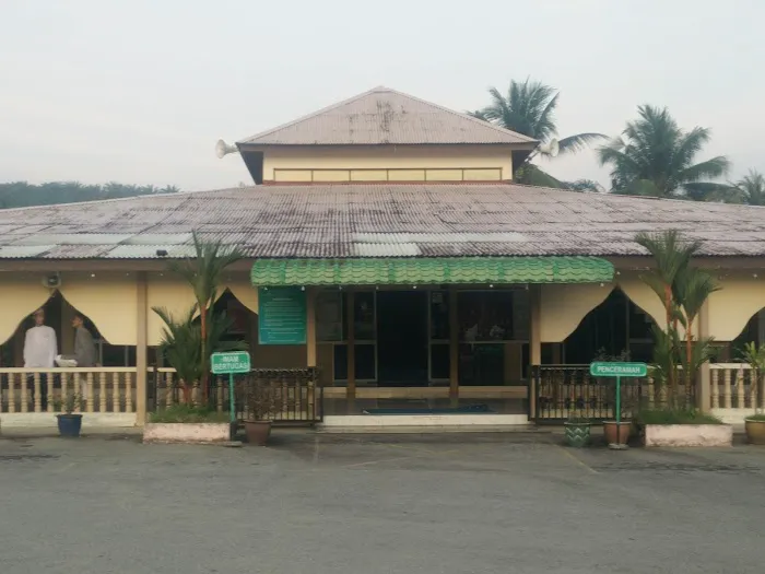 FELDA Bukit Cerakah Mosque Picture 8