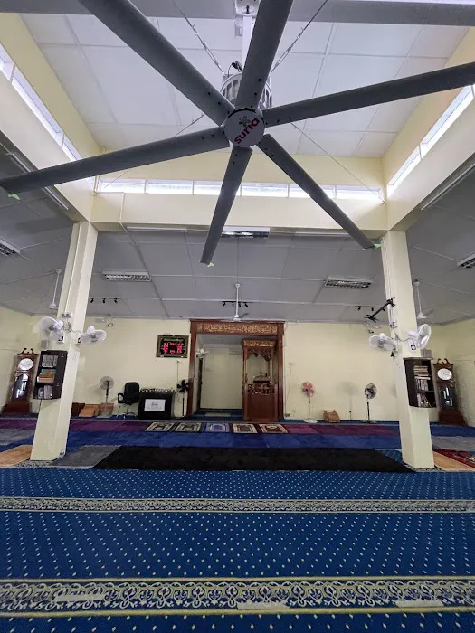 FELDA Bukit Cerakah Mosque Picture 1