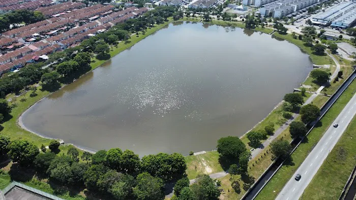 Bandar Botanic Lake Park Picture 1