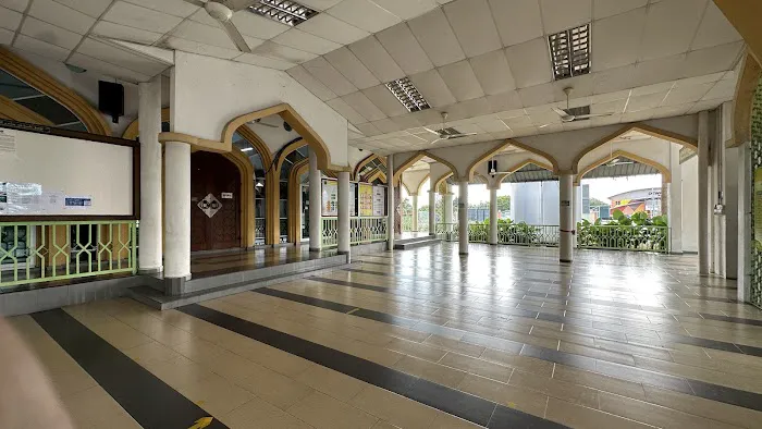 Nurul Iman Mosque (Main Mosque) Picture 4