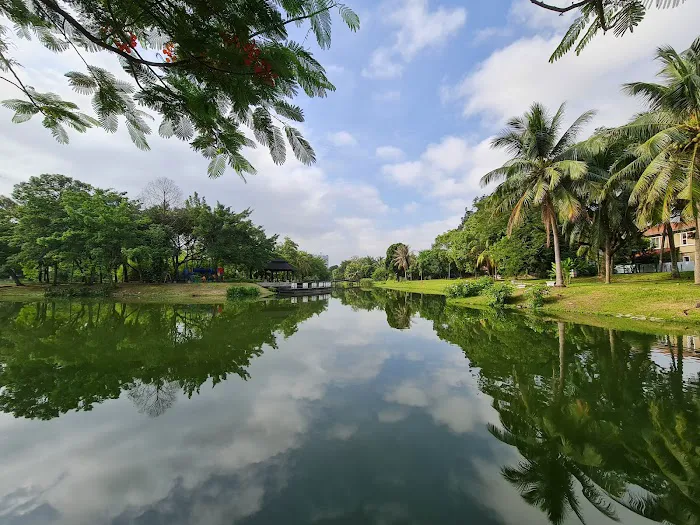 Ambang Botanik Lake Garden Picture 1
