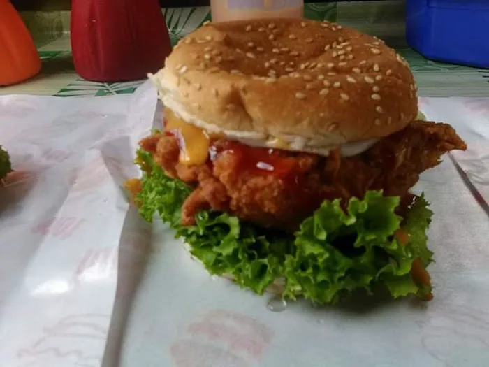 Burger Black Pepper Nenas Bera Picture 1