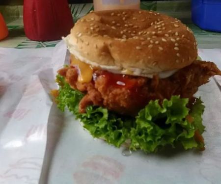 Burger Black Pepper Nenas Bera