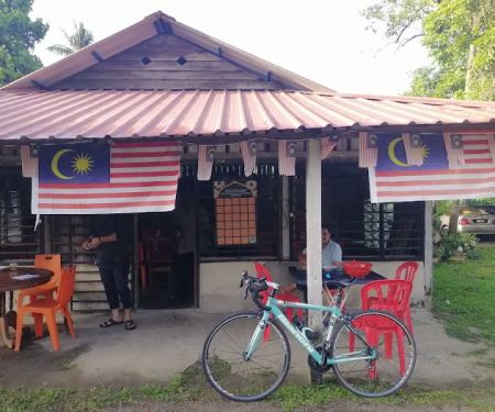 kedai 5 minit yong nasi lemak 80 sen