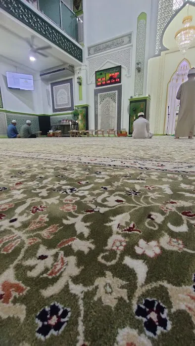 Al-Muqarrobin Mosque (Town Mosque) Picture 9