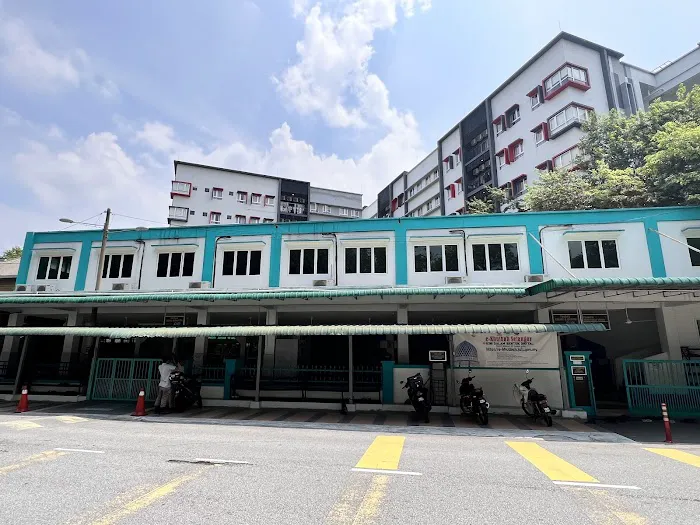 Surau Al-bukhari (Solat Jumaat) Picture 2