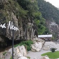 Gua Neon ico