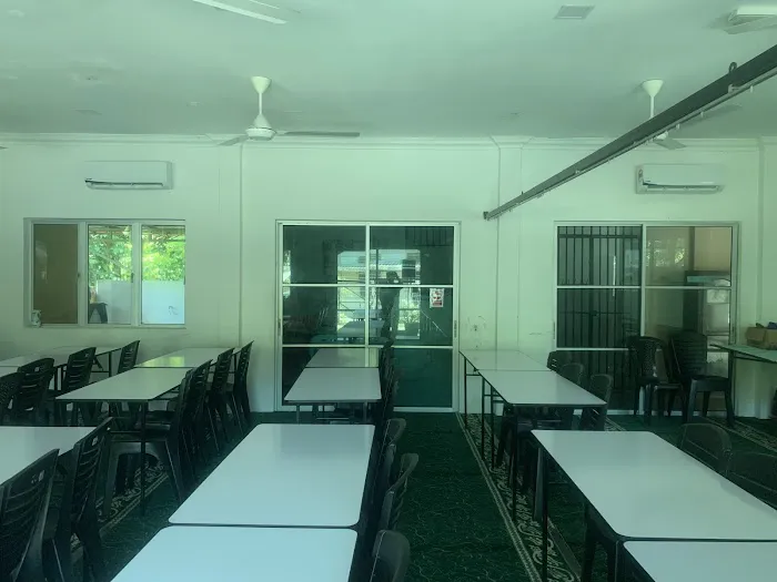 Surau At-Taufiqiah Kg Kemensah Picture 3