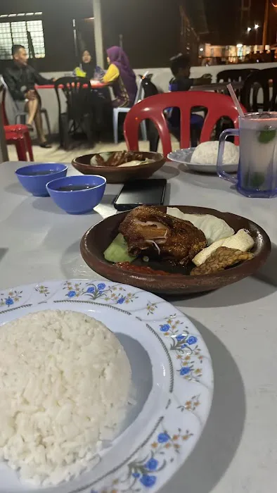 Wak dol bakso & ayam penyet Picture 1