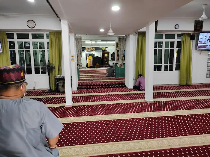 Surau Al - Mutmainnah (Solat Jumaat) Picture 7