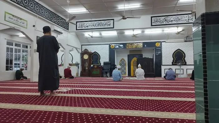 Surau Al - Mutmainnah (Solat Jumaat) Picture 3