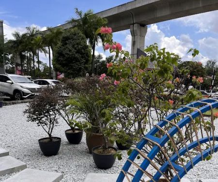 Summit Garden