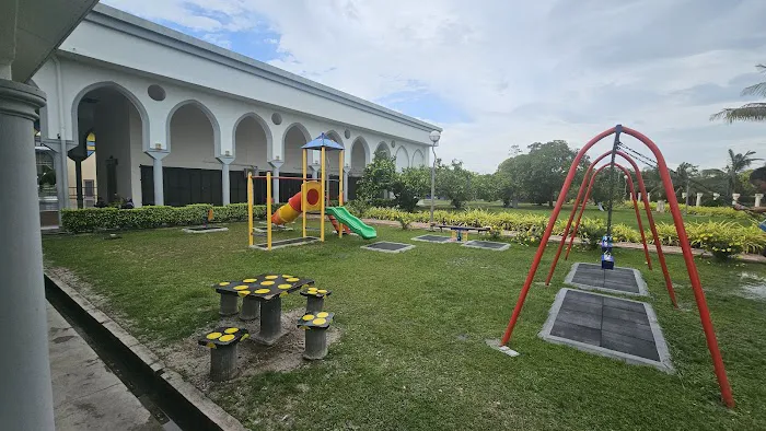 Tuanku Muhriz Mosque, Bandar Sri Jempol Picture 1