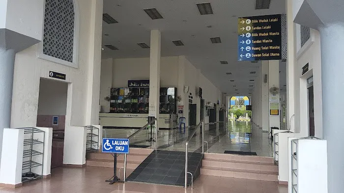 Tuanku Muhriz Mosque, Bandar Sri Jempol Picture 4