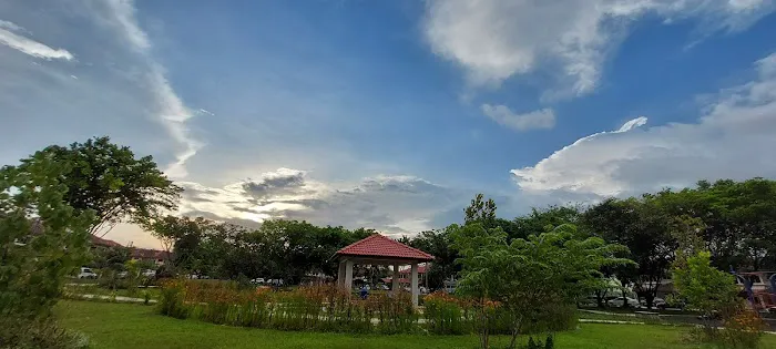 BU1 Road 4 Park Picture 2