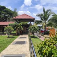R&R Maran Eastbound ico