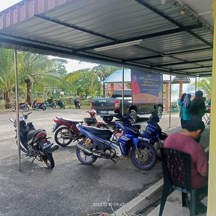 Surau Felda Raja Alias 1 Picture 2