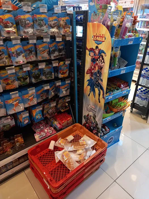 myNEWS @ Block A Plaza Damas (Ground Floor) Picture 8