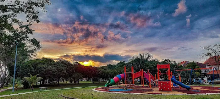 BU 10 Community Park Picture 3