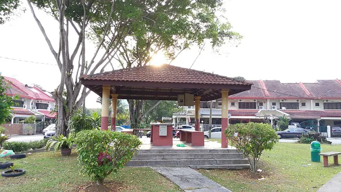 BU 10 Community Park Picture 1