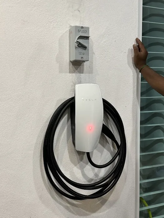 Wallbox X evhub.my Picture 6