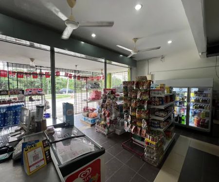 Che Rose Mart