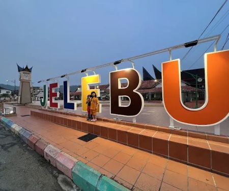 Dataran Jelebu, Majlis Daerah Jelebu