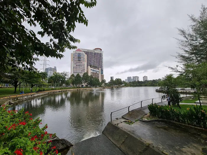 Taman Jaya Park Picture 6