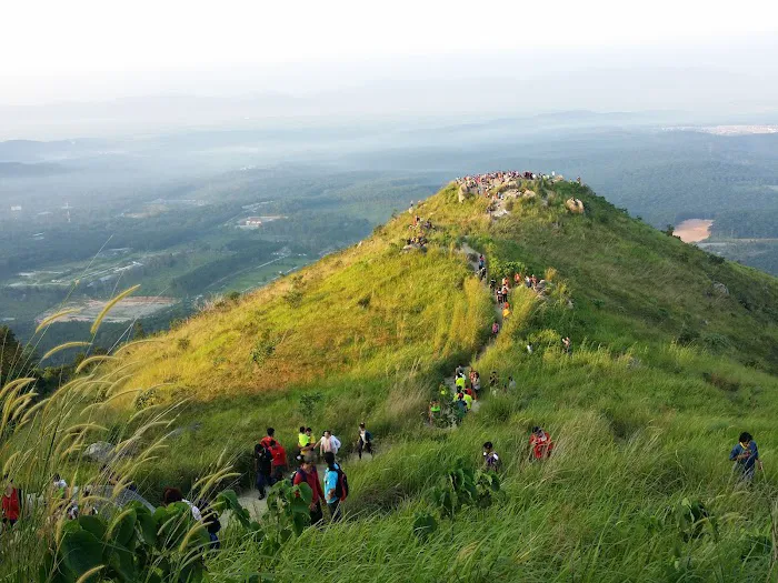 Broga Hill 3rd Hilltop Picture 1