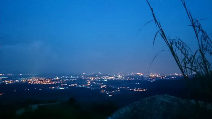 Broga Hill 1st Hilltop Picture 4