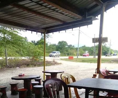 Kedai Makan K.yah Poqdin Dataran Peladang Merapoh