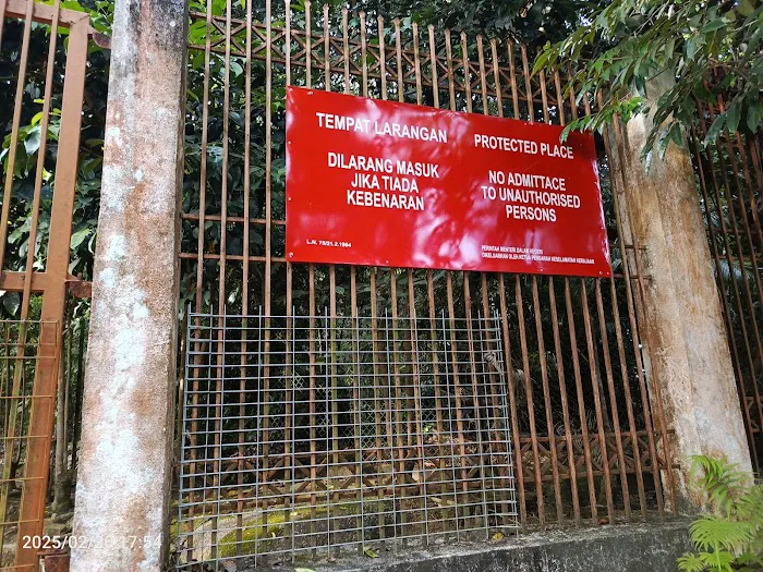 Bukit Pelindung (Puncak Kiri) Picture 6