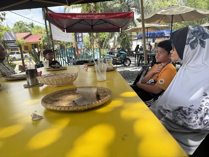 Nasi Kerabu Kaklah Yah satu Picture 10
